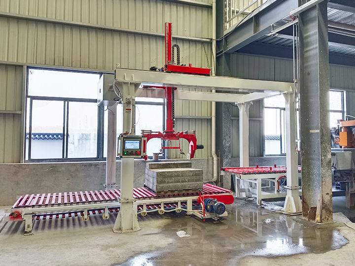 路沿石上下料機（夾（jiá）式款）