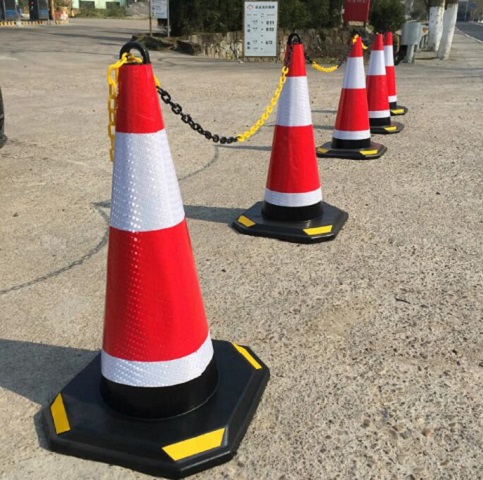 反光路錐的價(jià)格.jpg 反光路錐的價格.jpg